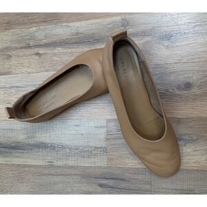 Everlane Leather Day Glove Flats Size 7.5 Camel Brown Made in Italy